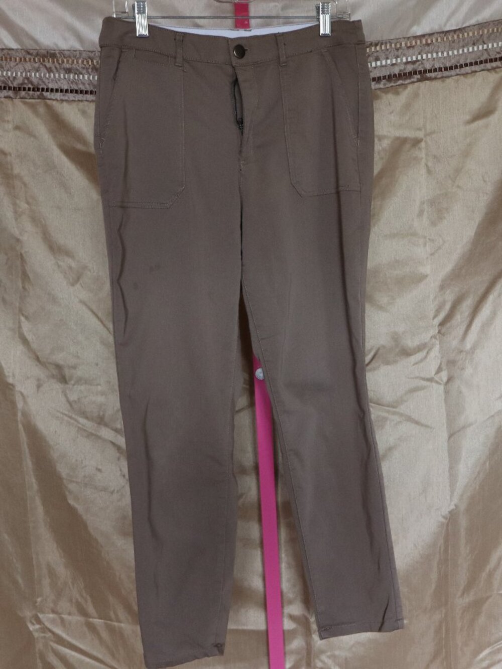 BRIGGS Women's Khaki Slacks Ankle Length Size 10